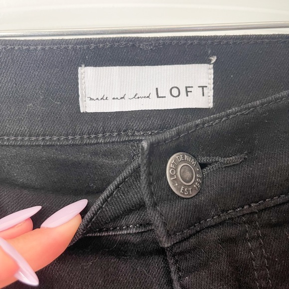 New without Tags - Loft Mid Rise - The Skinny Jeans - Black - Picture 3 of 8